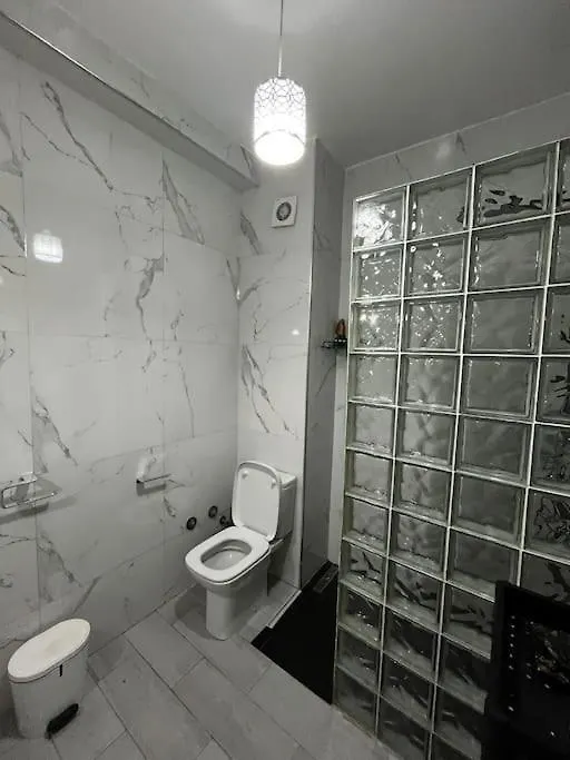 Spacious 2 Bed Apartment In The Heart Of Maarif Casablanca Marokkó