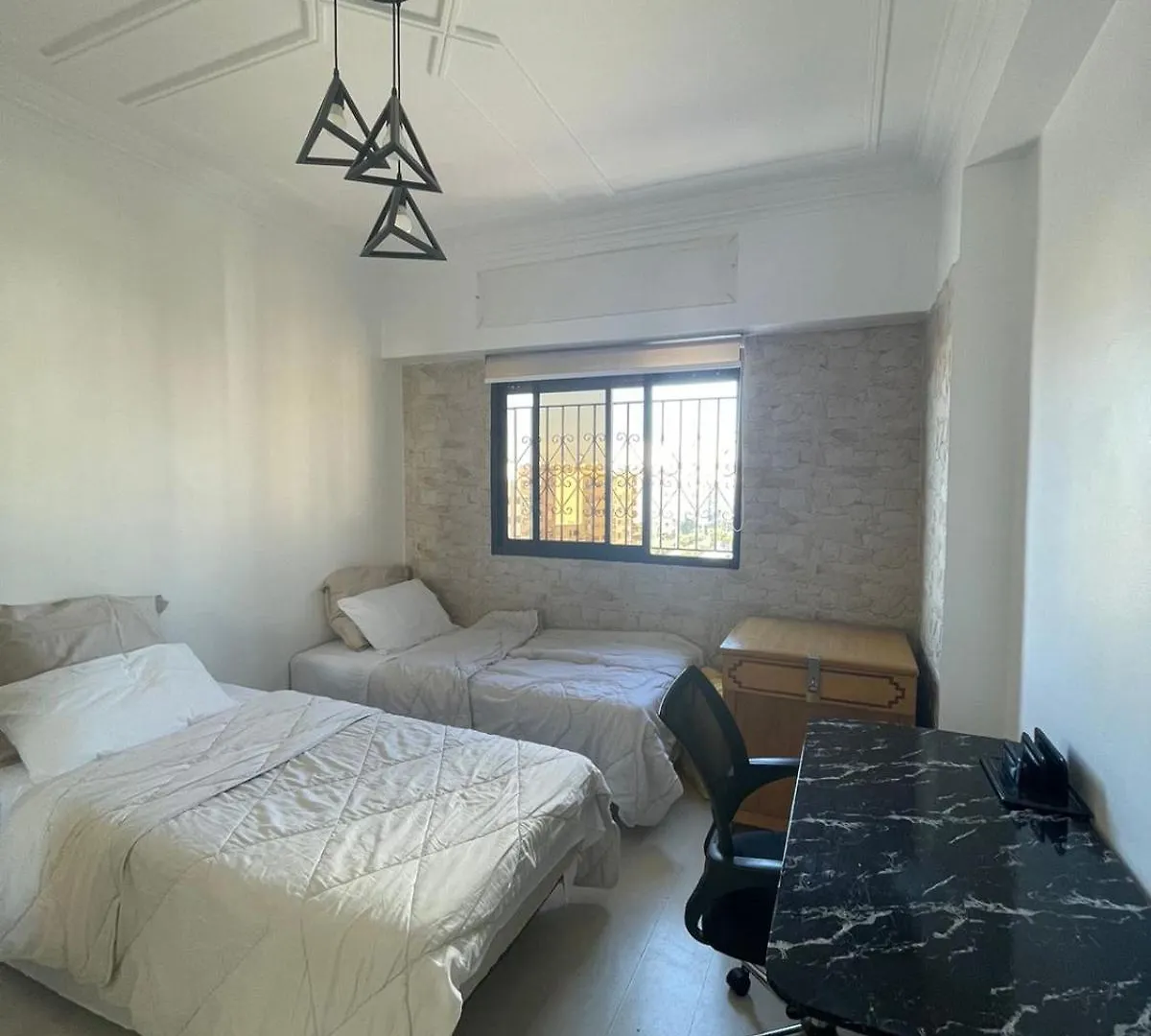 Spacious 2 Bed Apartment In The Heart Of Maarif Casablanca Marokkó